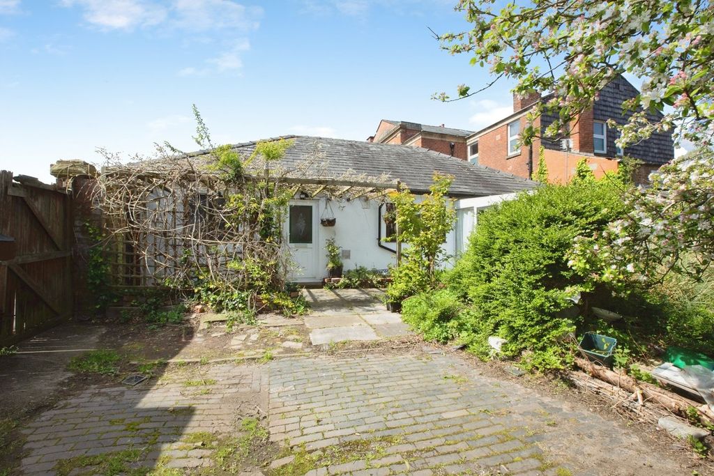 Property photo 1 of 20