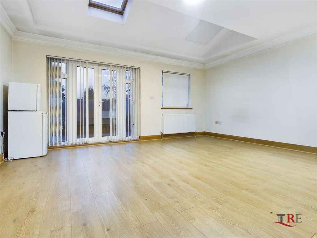 Property photo 1 of 3 Cam02489G0-Pr0113-Still002.Jpg