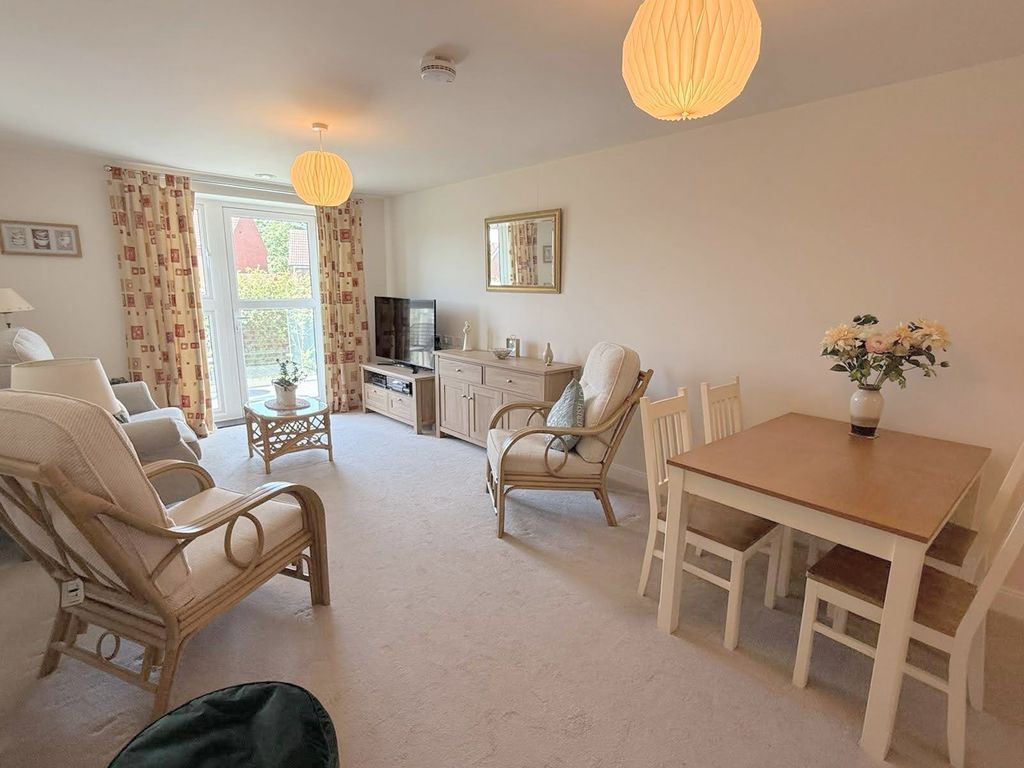 Property photo 2 of 11 Photo 13