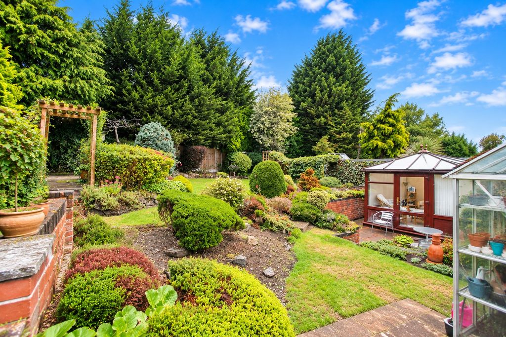 Property photo 2 of 17 Edited Rear Garden 2