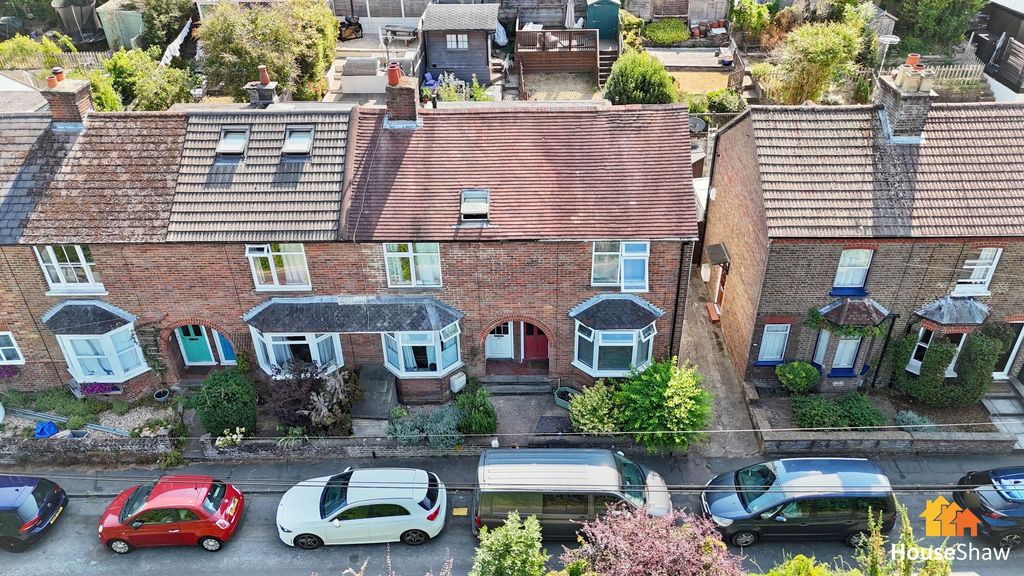 Property photo 1 of 3