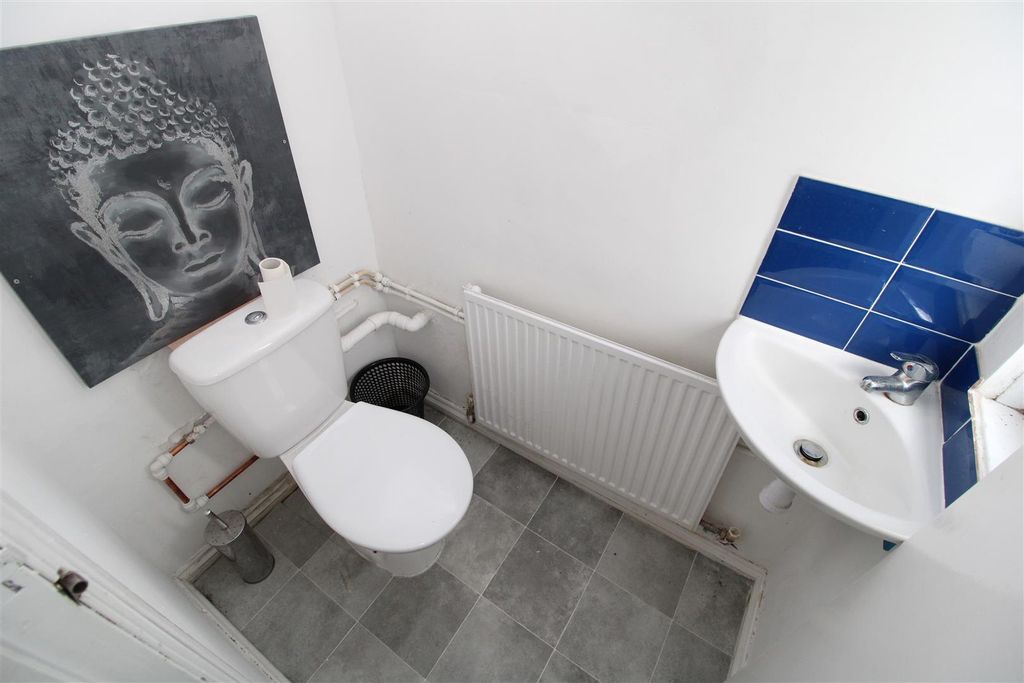 Additional image 4 of Room to rentQueen Street, Treforest CF37