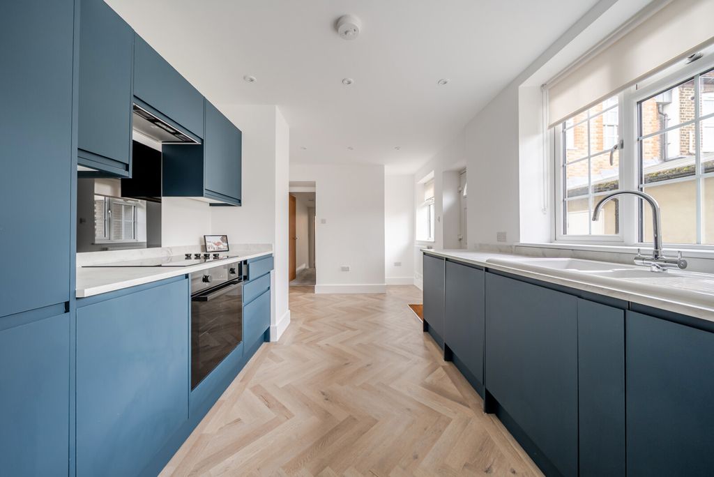 Property photo 1 of 16 1448897-15-69E1Fc...