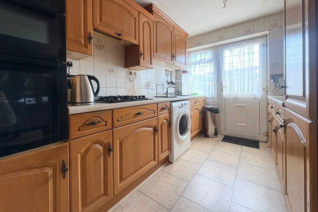 Property photo 2 of 13 Picture No. 01