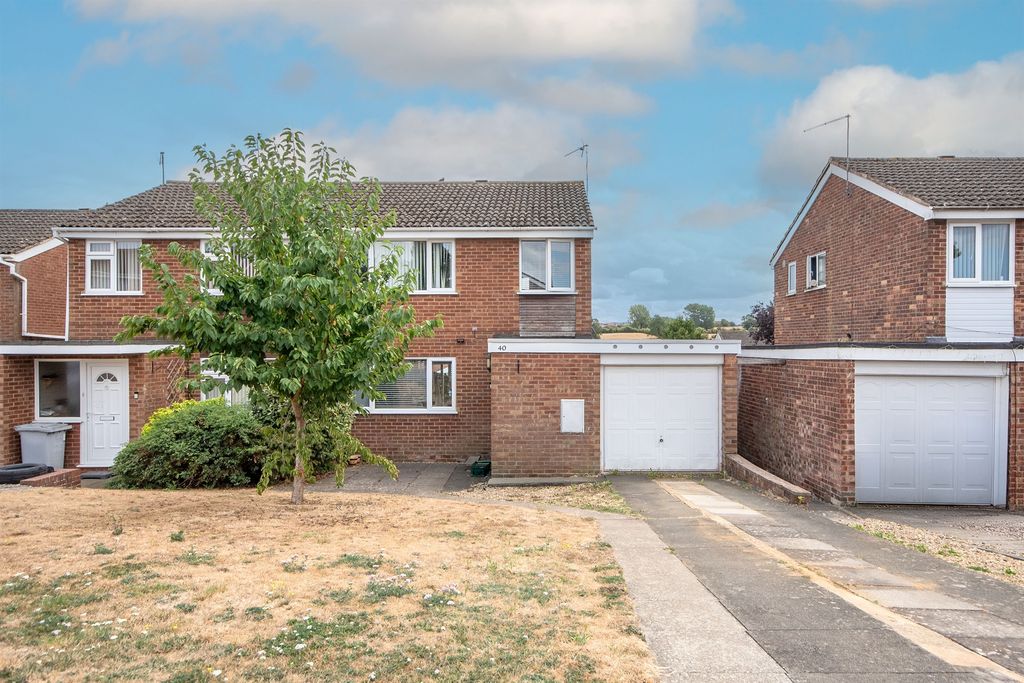 Property photo 1 of 15