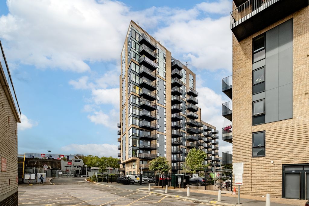 Property photo 1 of 19