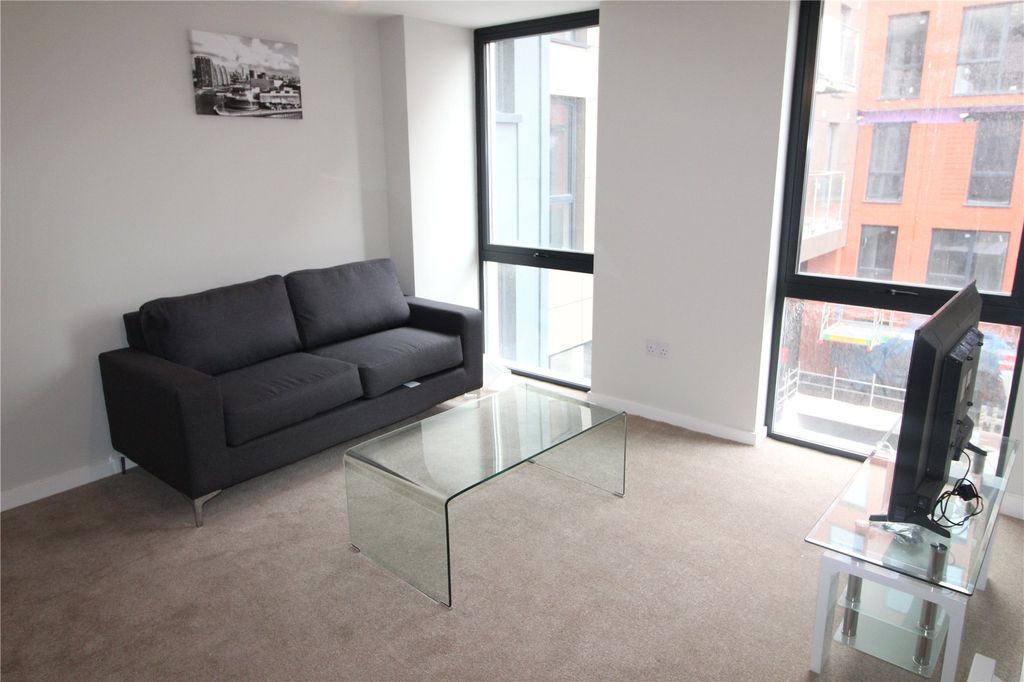 Property photo 3 of 10 Picture No. 07