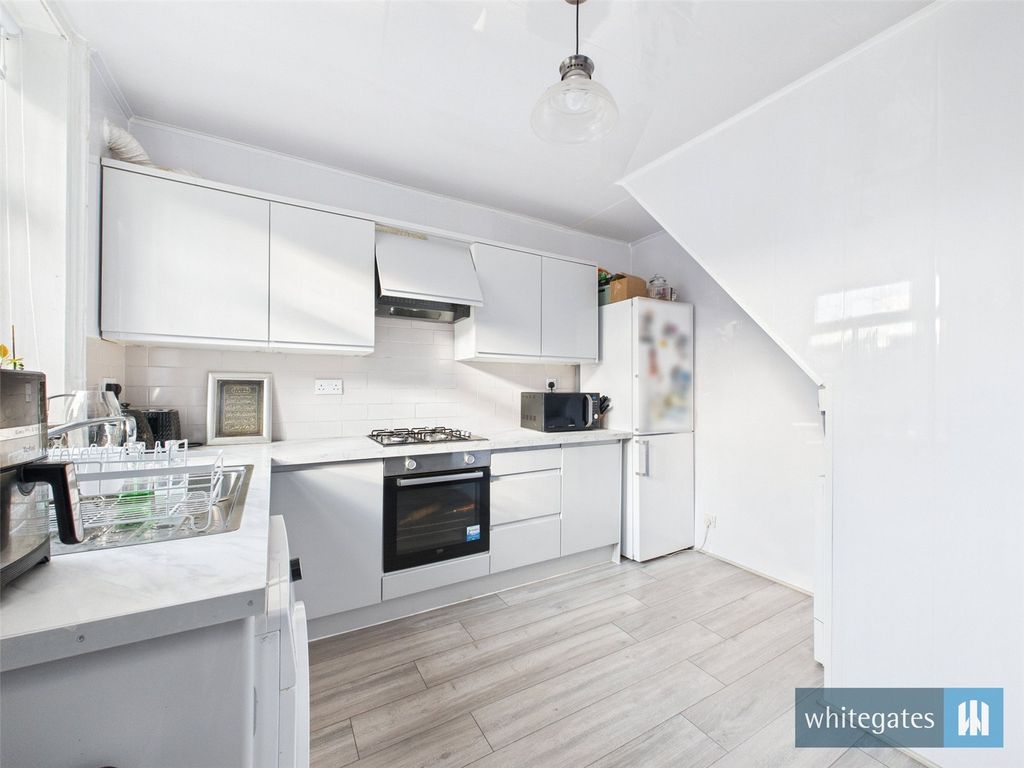 Property photo 3 of 12 Picture No. 04