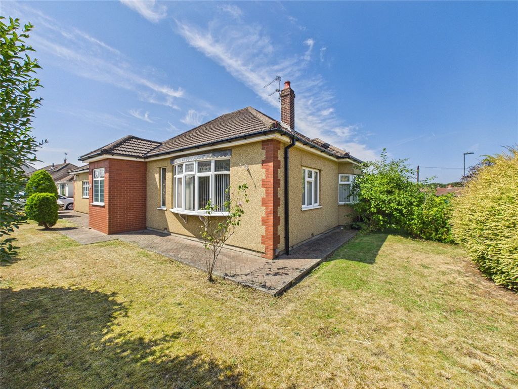 Property photo 2 of 25 Picture No. 28