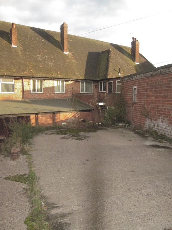 Property photo 2 of 6