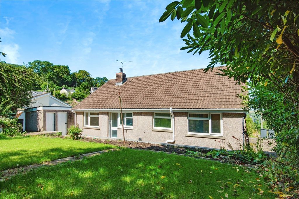 Property photo 2 of 17 Picture No. 16