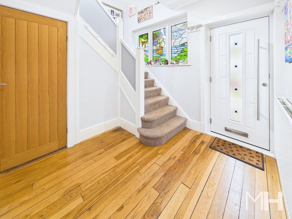 Property photo 3 of 26 Hallway