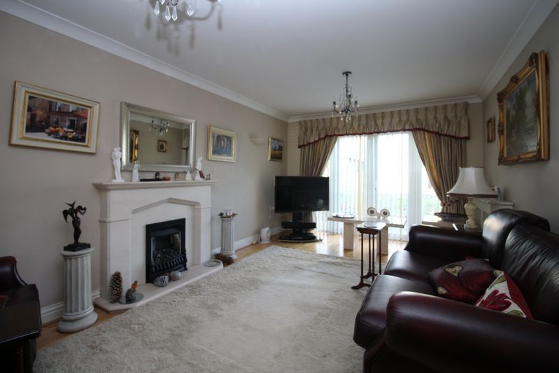 Property photo 3 of 10 Photo 5