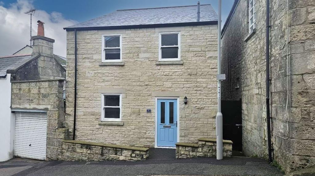 Property photo 1 of 10 Front Pics Bit Smaller.Jpg