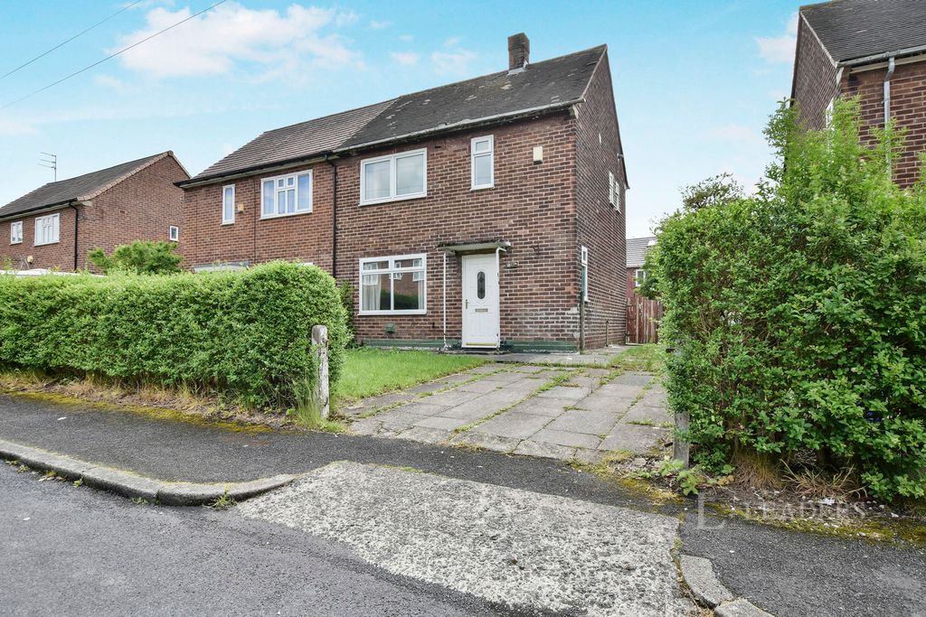 Property photo 1 of 18 External