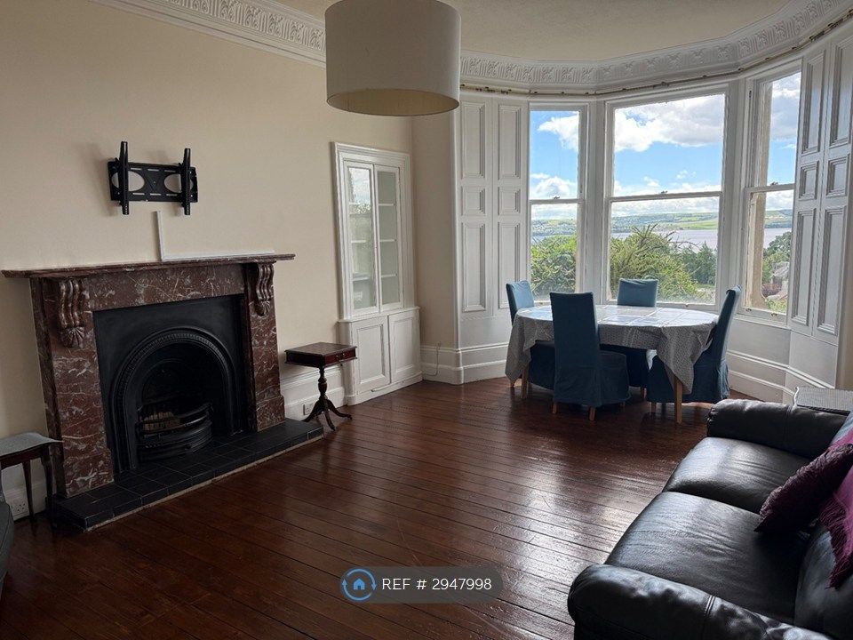 Property photo 3 of 14 Large Bright Lounge With Tay Views