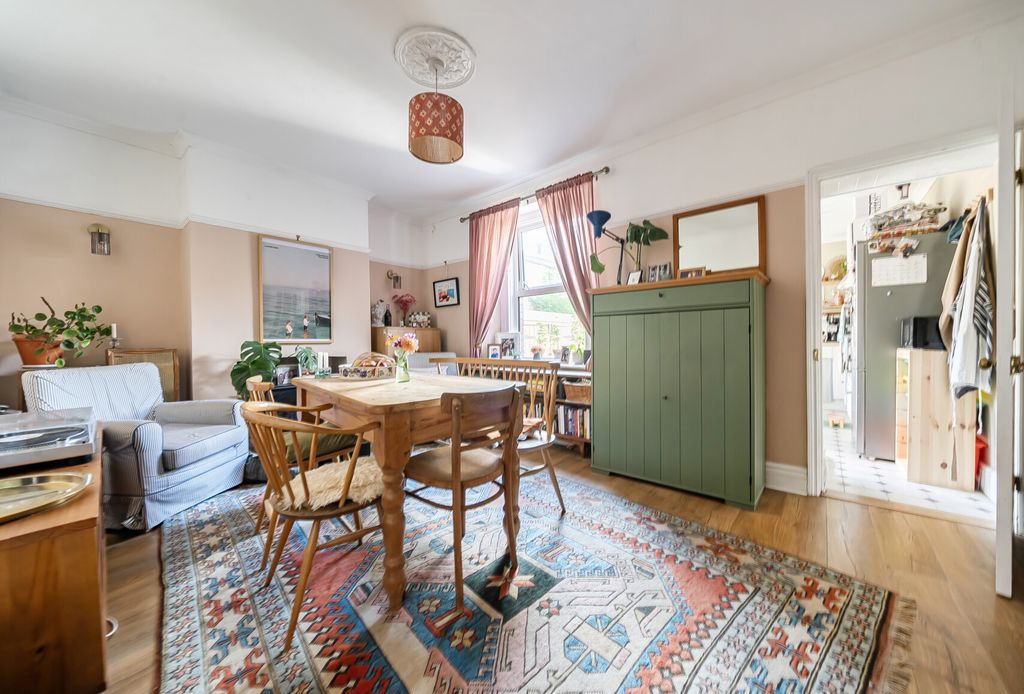 Property photo 2 of 17 Dining Room