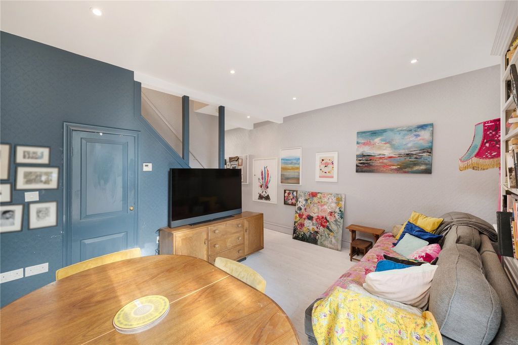 Property photo 3 of 20 Picture No. 05