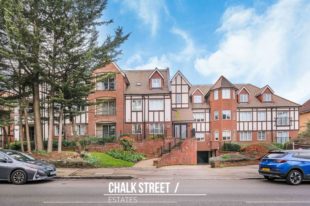 Property photo 1 of 20