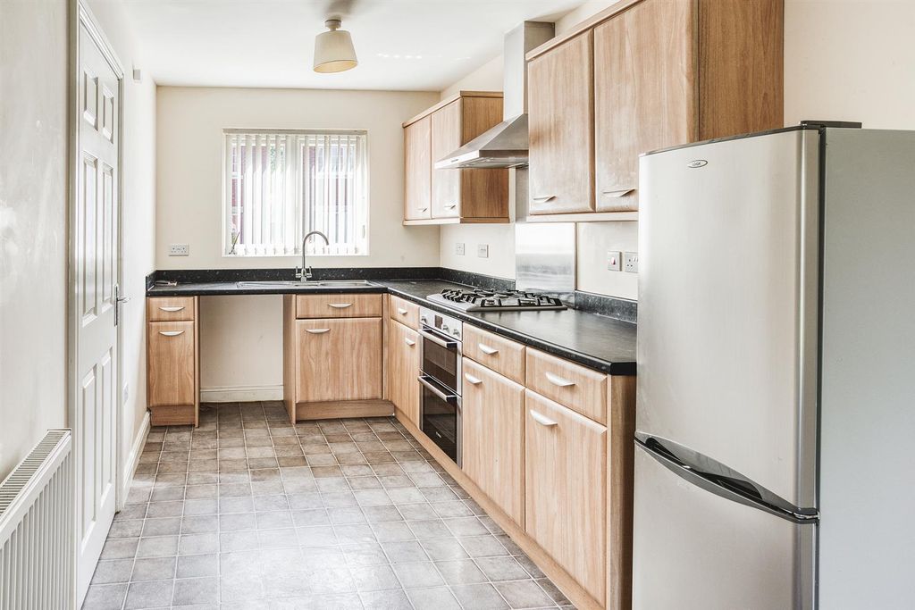 Property photo 3 of 14