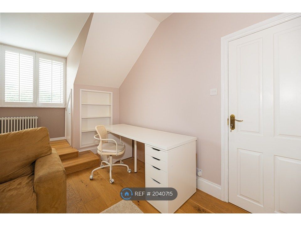 Property photo 3 of 21 Reception