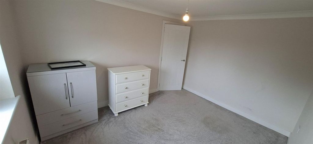 Additional image 10 of 3 bed terraced house to rentJury Lane, Haverfordwest SA61