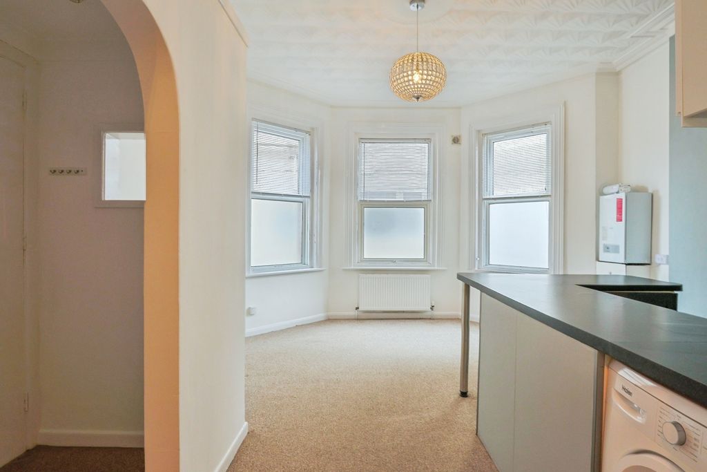 Property photo 1 of 19 Pbox-Img.Jpg