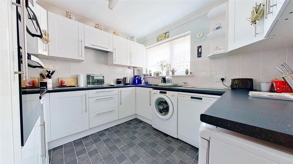 Property photo 2 of 11 Picture No. 06