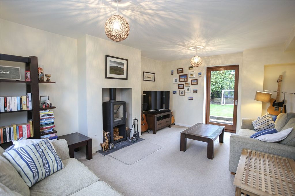 Property photo 2 of 31 Picture No. 02