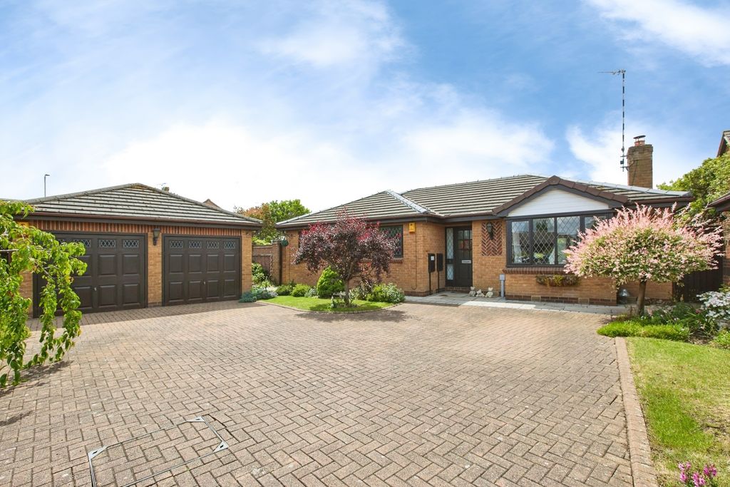 Property photo 1 of 40 Pbox-Img.Jpg