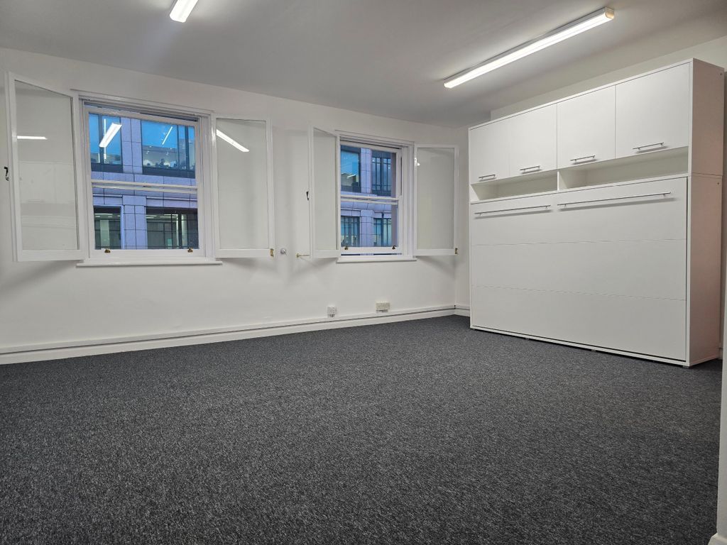 Property photo 3 of 24