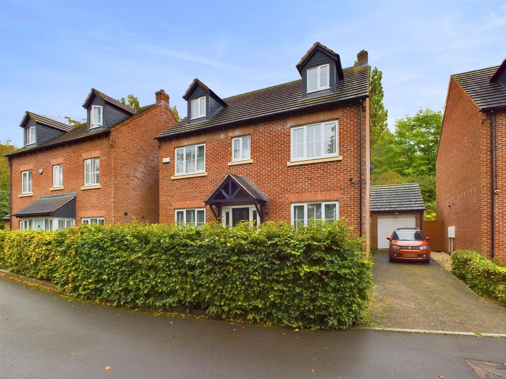Property photo 1 of 24