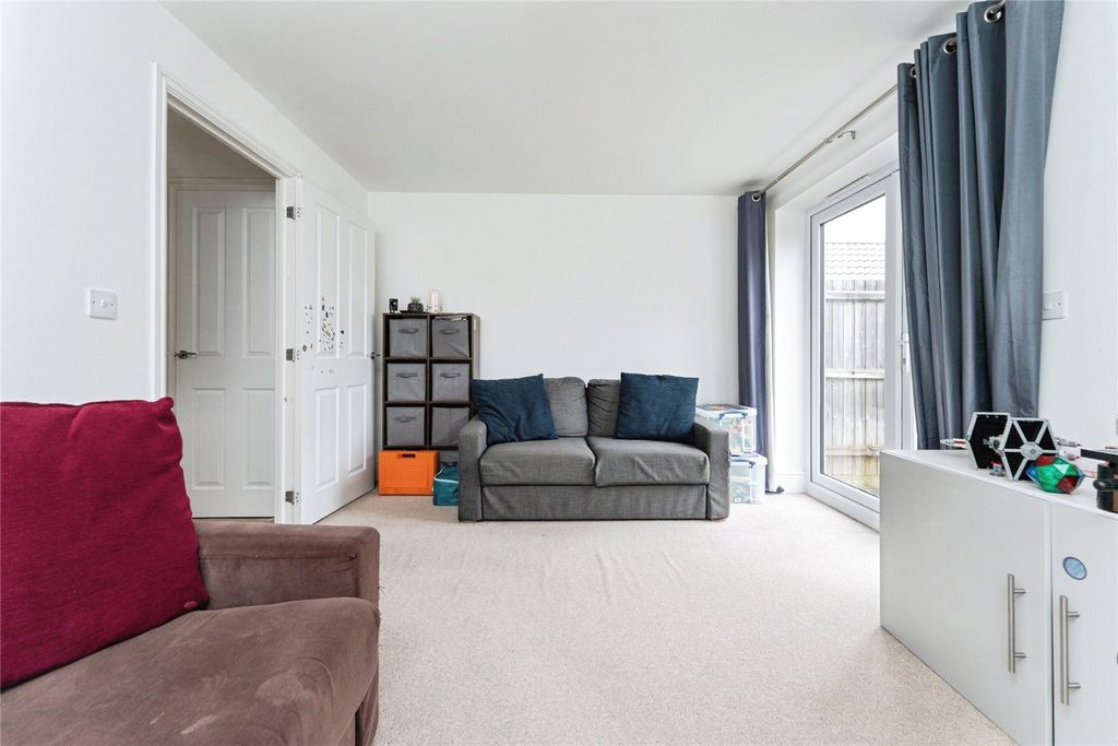 Property photo 3 of 17 Picture No. 70