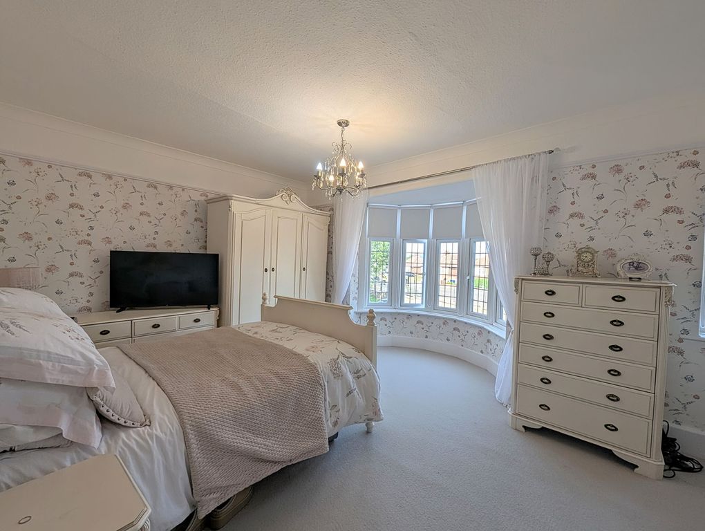 Property photo 3 of 24