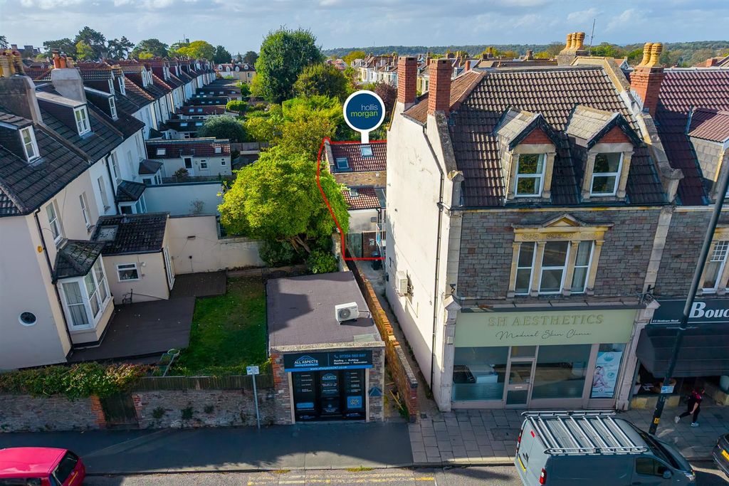 Property photo 3 of 31 The Coach House, 41B, Henleaze Road Henleaze, Bris
