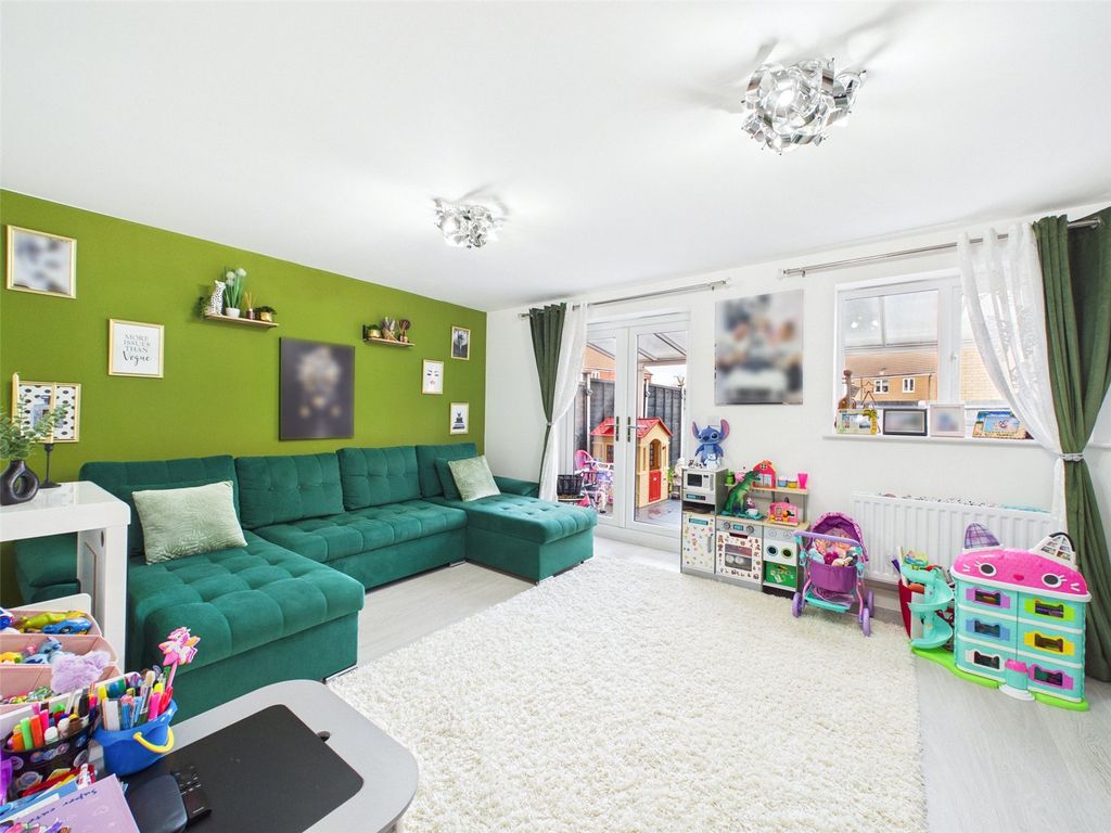 Property photo 3 of 13 Picture No. 05