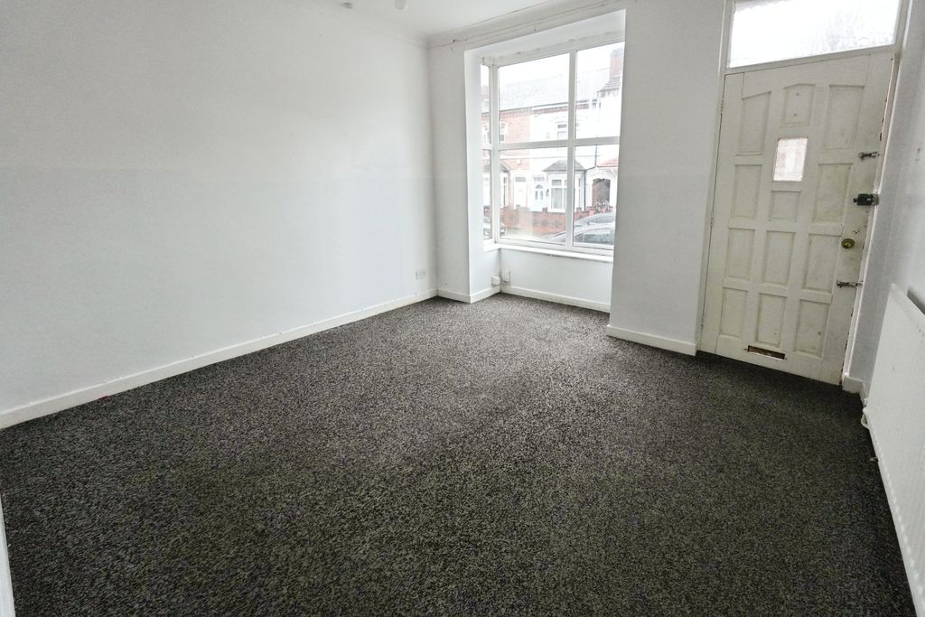 Property photo 2 of 9 Lounge