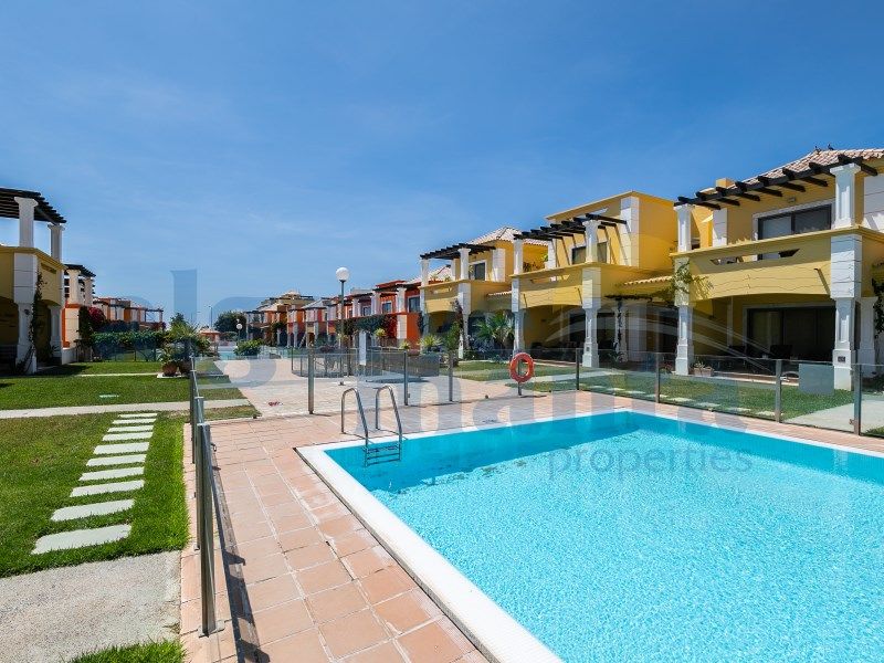 Property photo 3 of 36