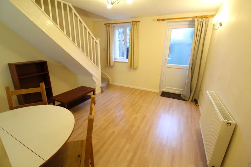 Property photo 3 of 10 Lounge/Diner