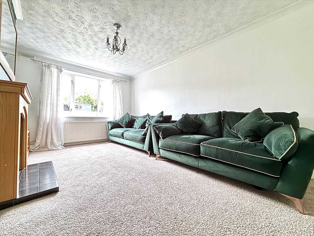 Property photo 3 of 24