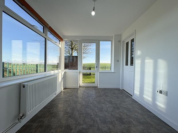 Property photo 3 of 20 Conservatory