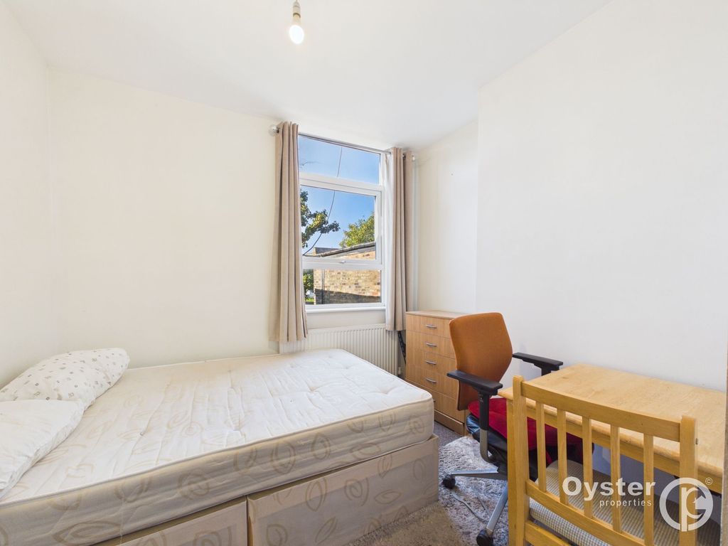 Property photo 3 of 5