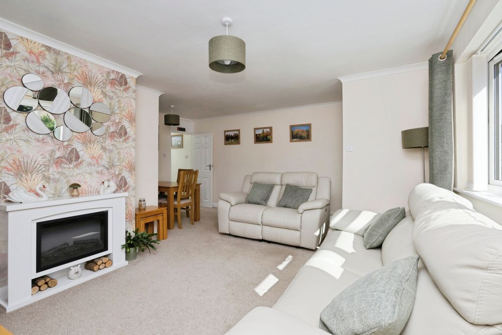 Property photo 3 of 20 Img_1671