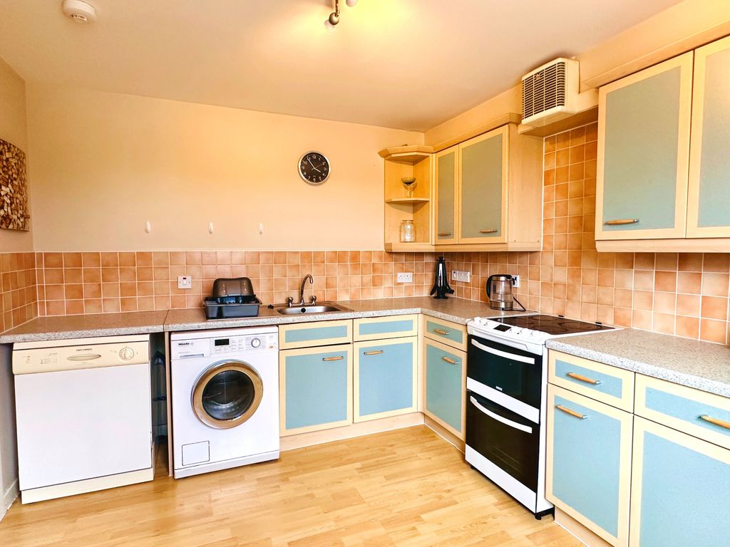 Property photo 3 of 9
