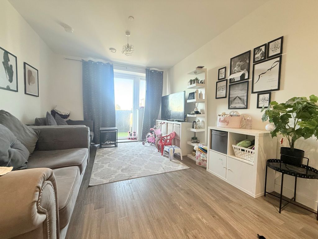 Property photo 2 of 8 Living Room