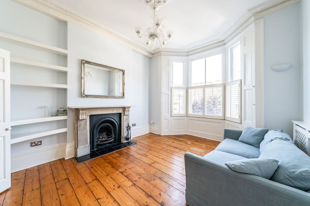 Property photo 1 of 10