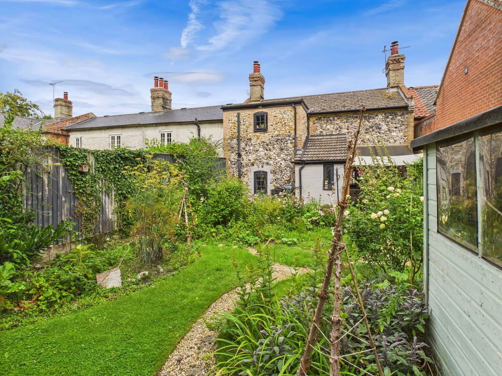 Property photo 1 of 21