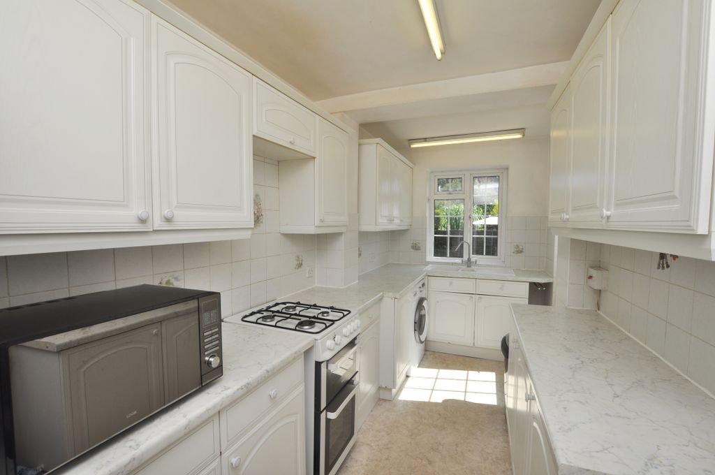 Property photo 2 of 10 Photo 02