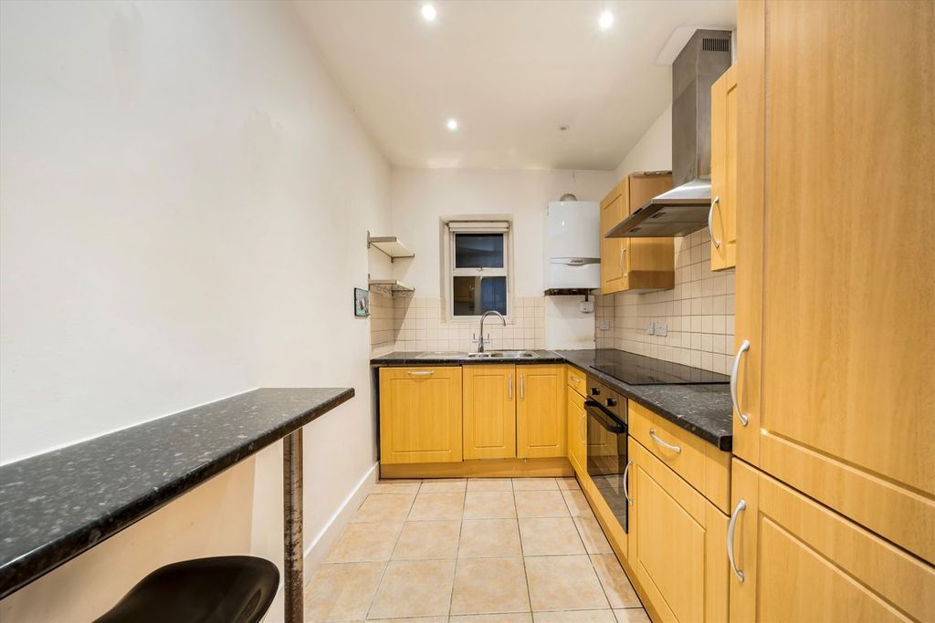 Property photo 3 of 5