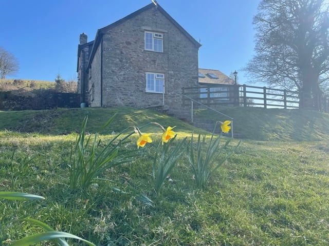 Property photo 3 of 22